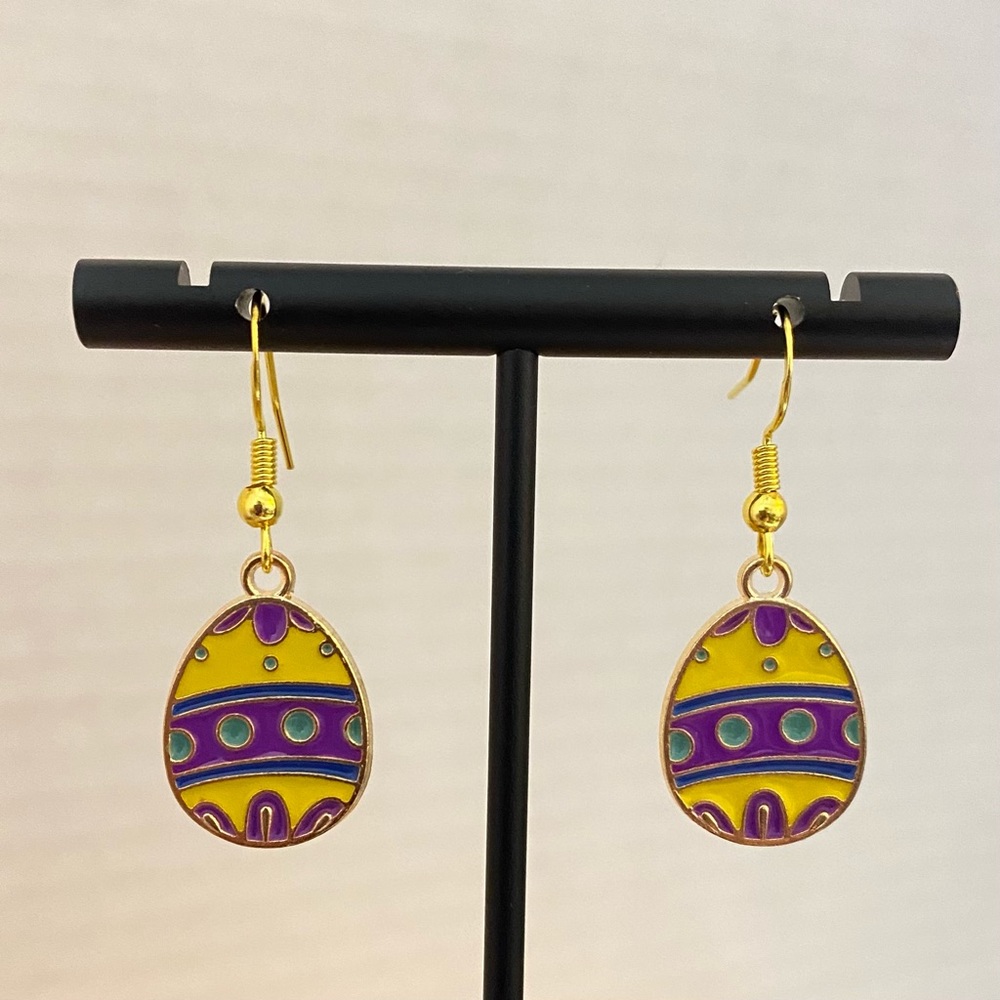 Easter Egg Earrings Gold Tone